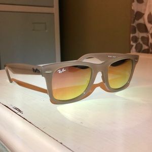 Gold Ray Ban Wayfarer